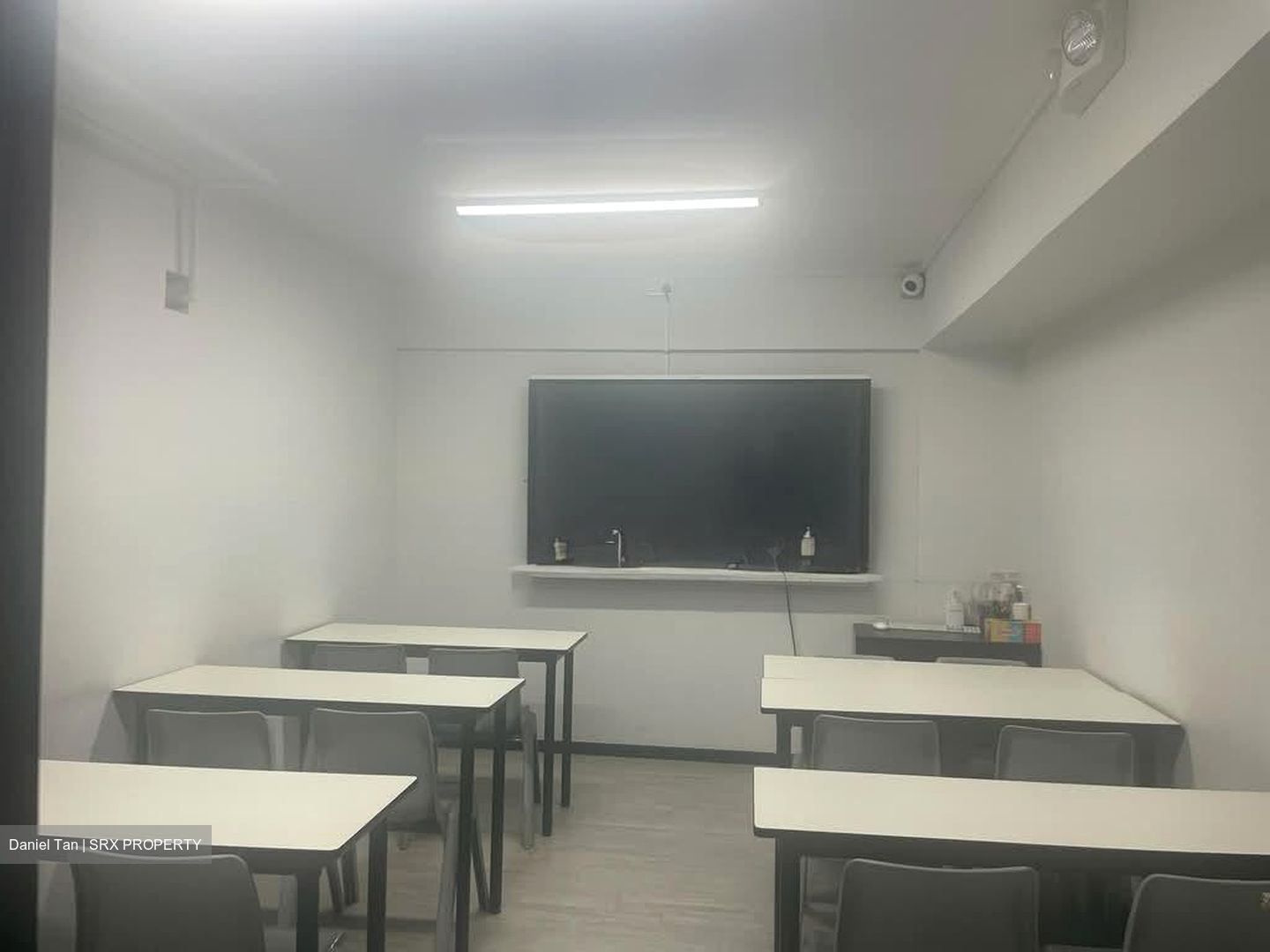 Ang Mo Kio Avenue 6 (D20), Shop House #575671911